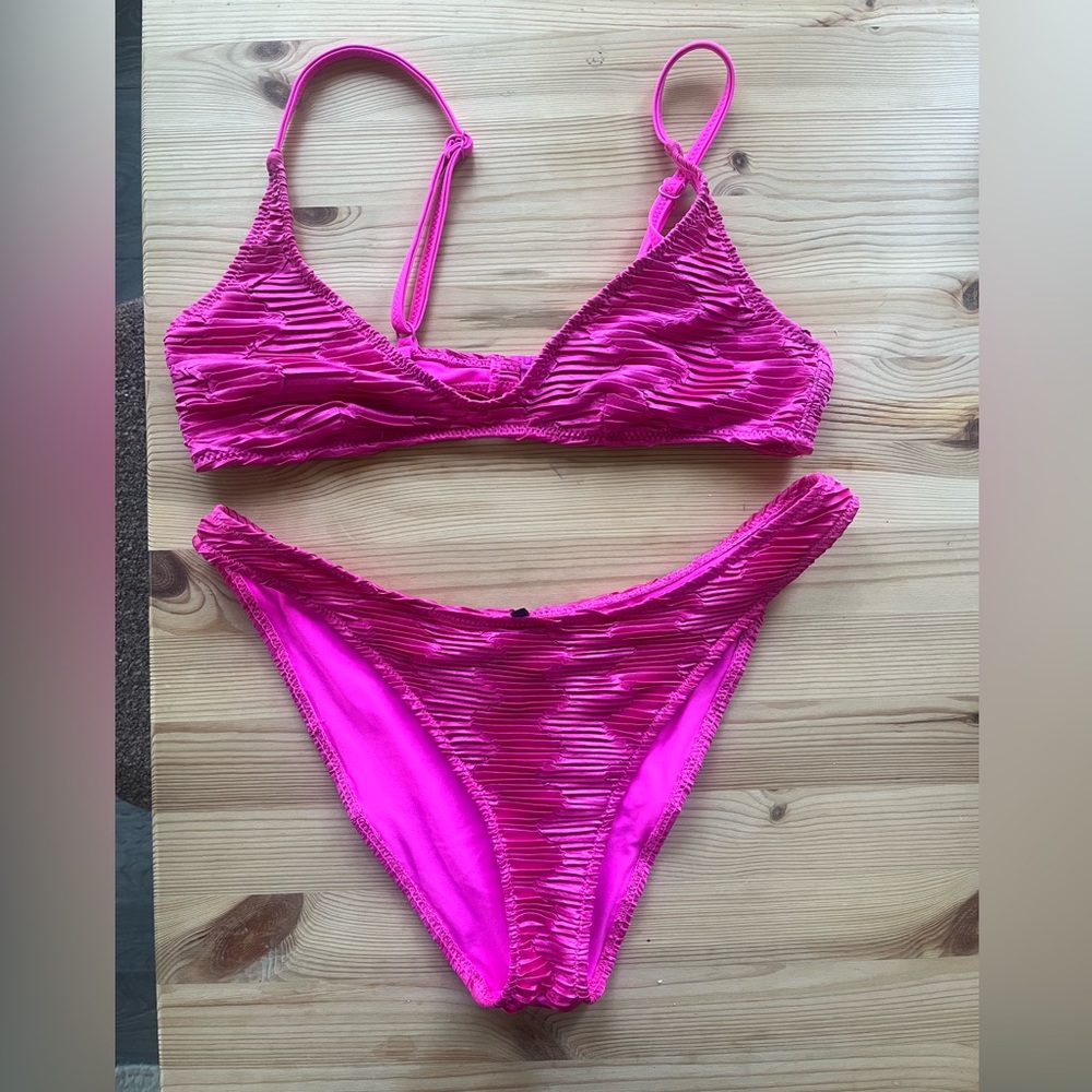 COPY - Triangl Bikini Top